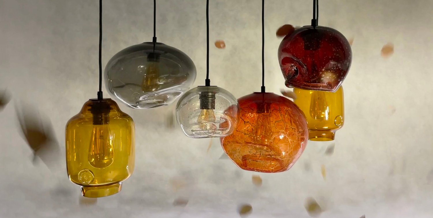 BAROQUE – A PICTURESQUE GLASS CHANDELIER INSPIRED BY THEATRICAL AND SCULPTURAL COMPOSITIONS